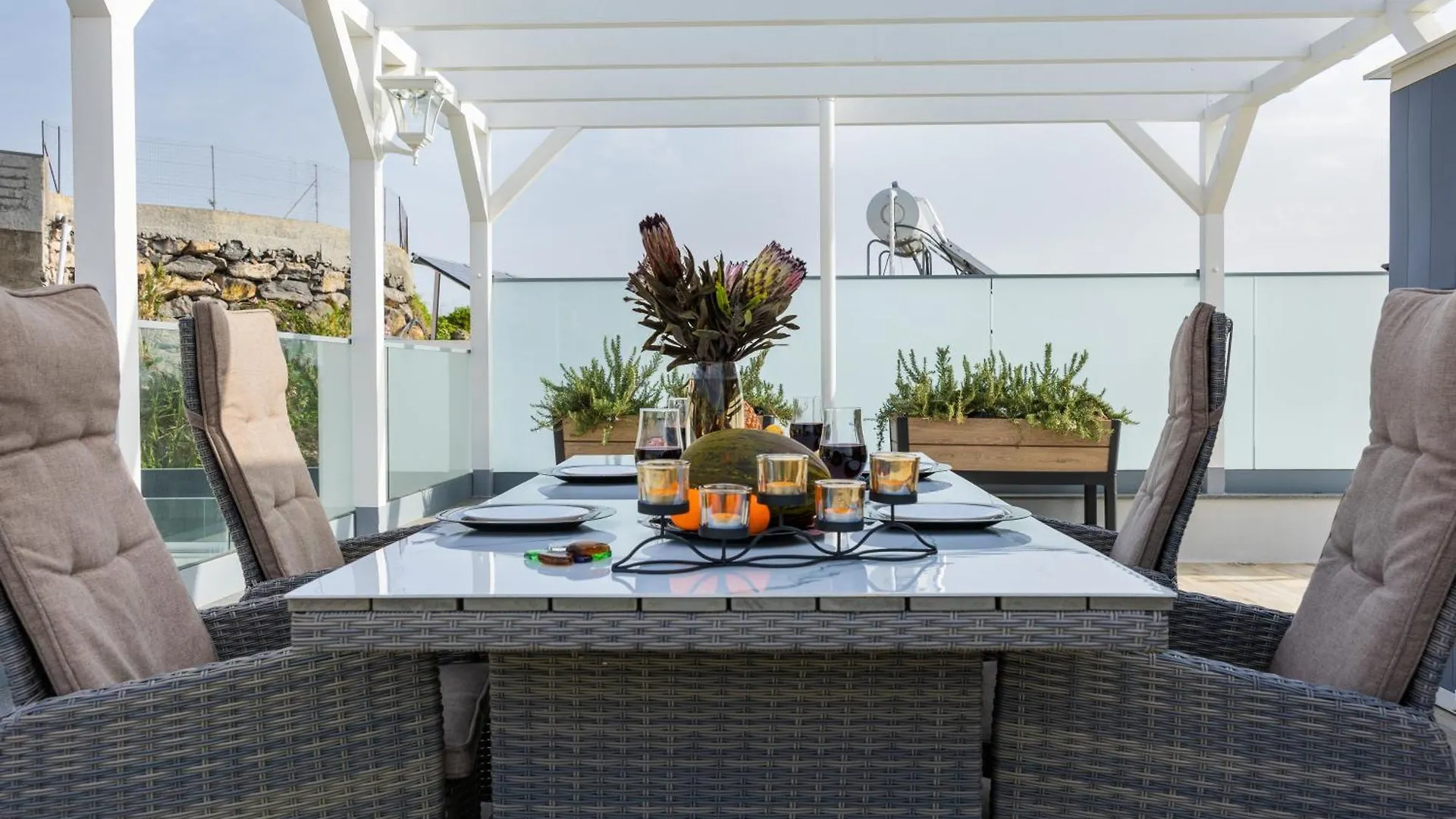 Villa Helena Crystal Apartment Caniço Gæstehus