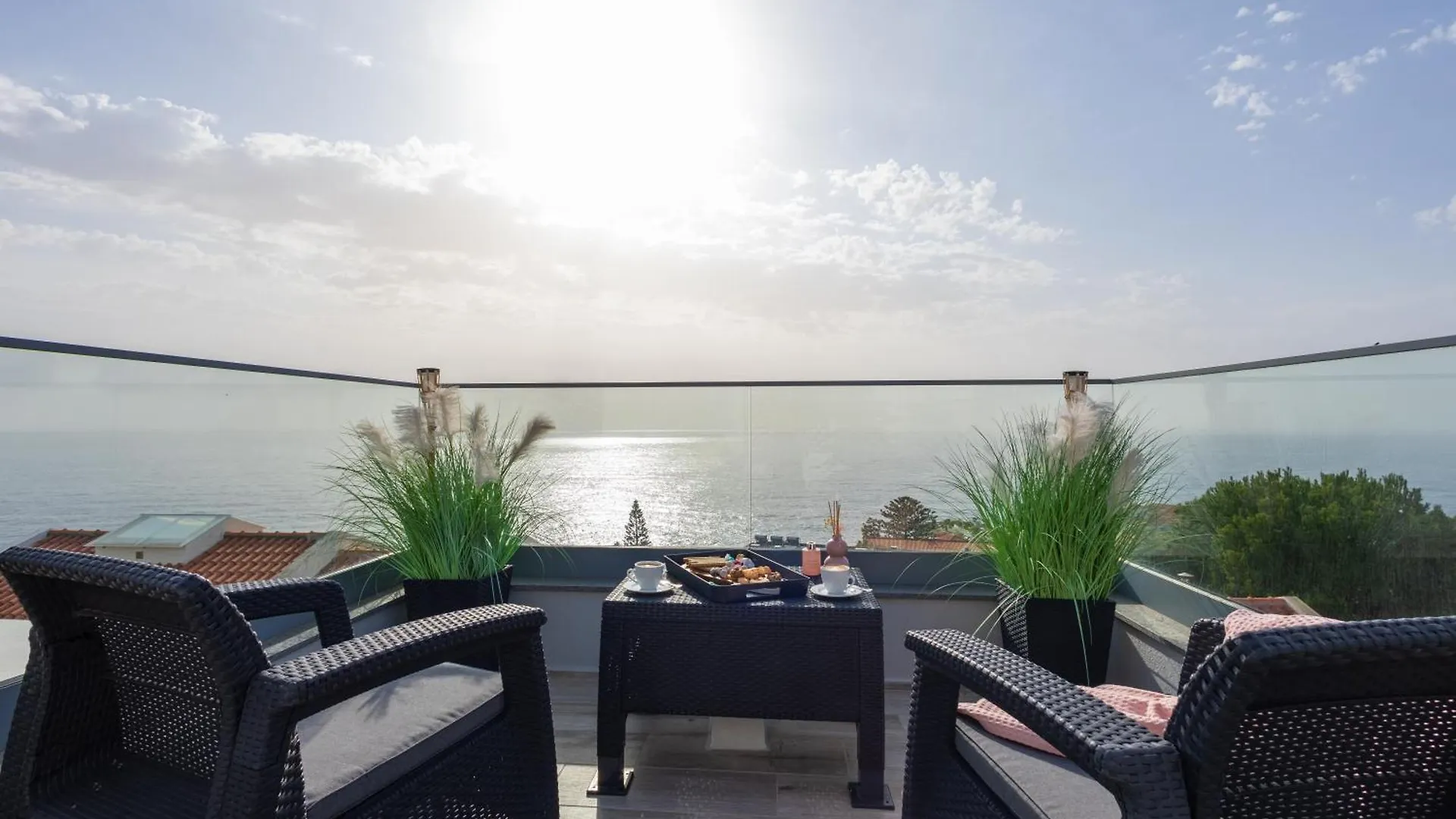Контакты Villa Helena Crystal Apartment